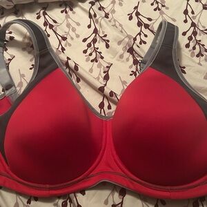 Women's Wacoal sports bra